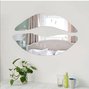 Meet your Posher, Romain